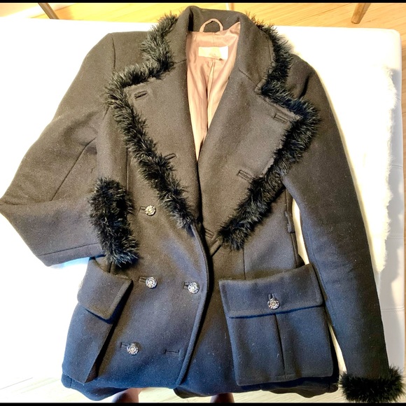 Black wool coat. Below the knee. Spring & winter wear. Small. Fitted. Sexy - Picture 5 of 5